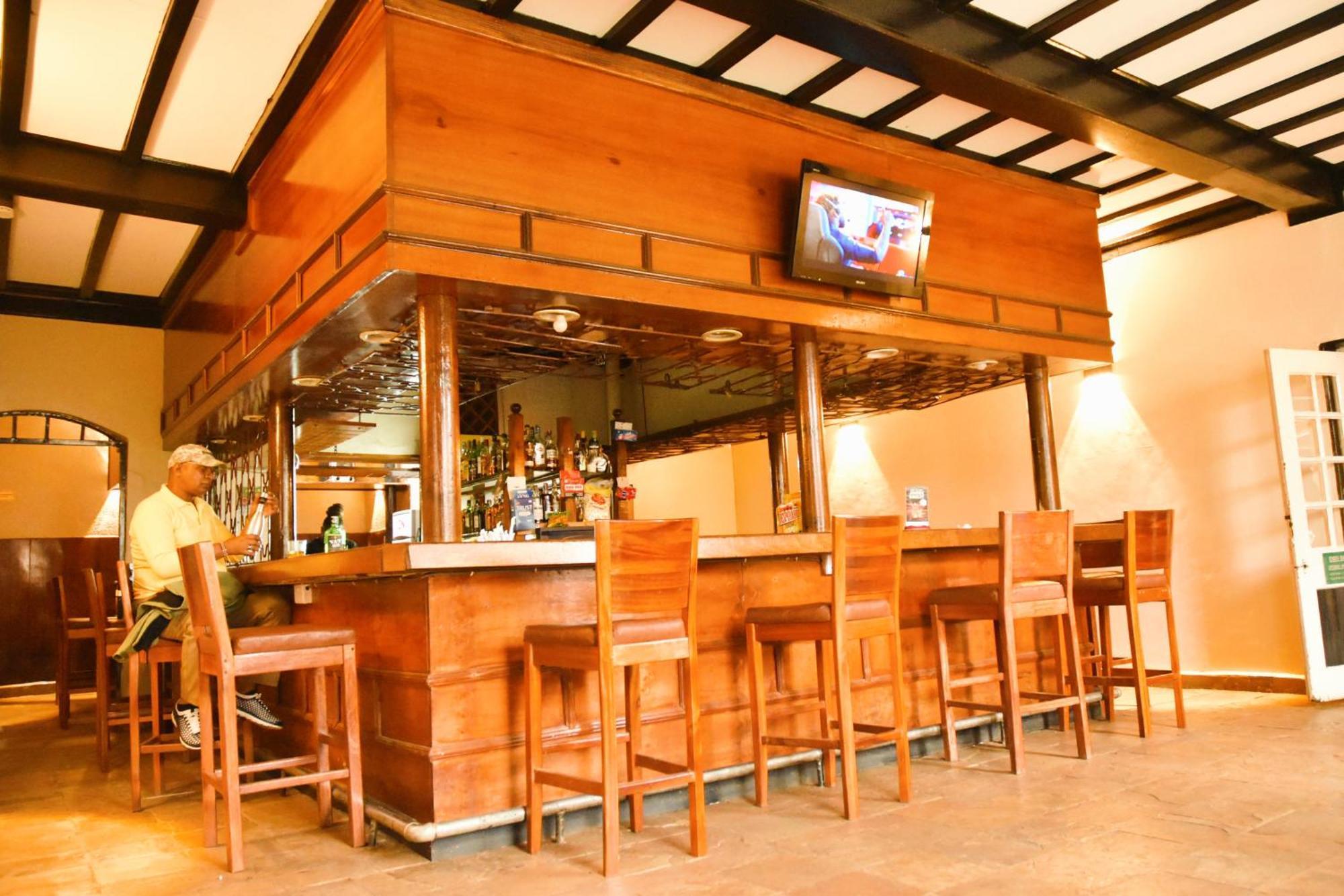Wagon Wheel Hotel เอลโดเร็ท ภายนอก รูปภาพ