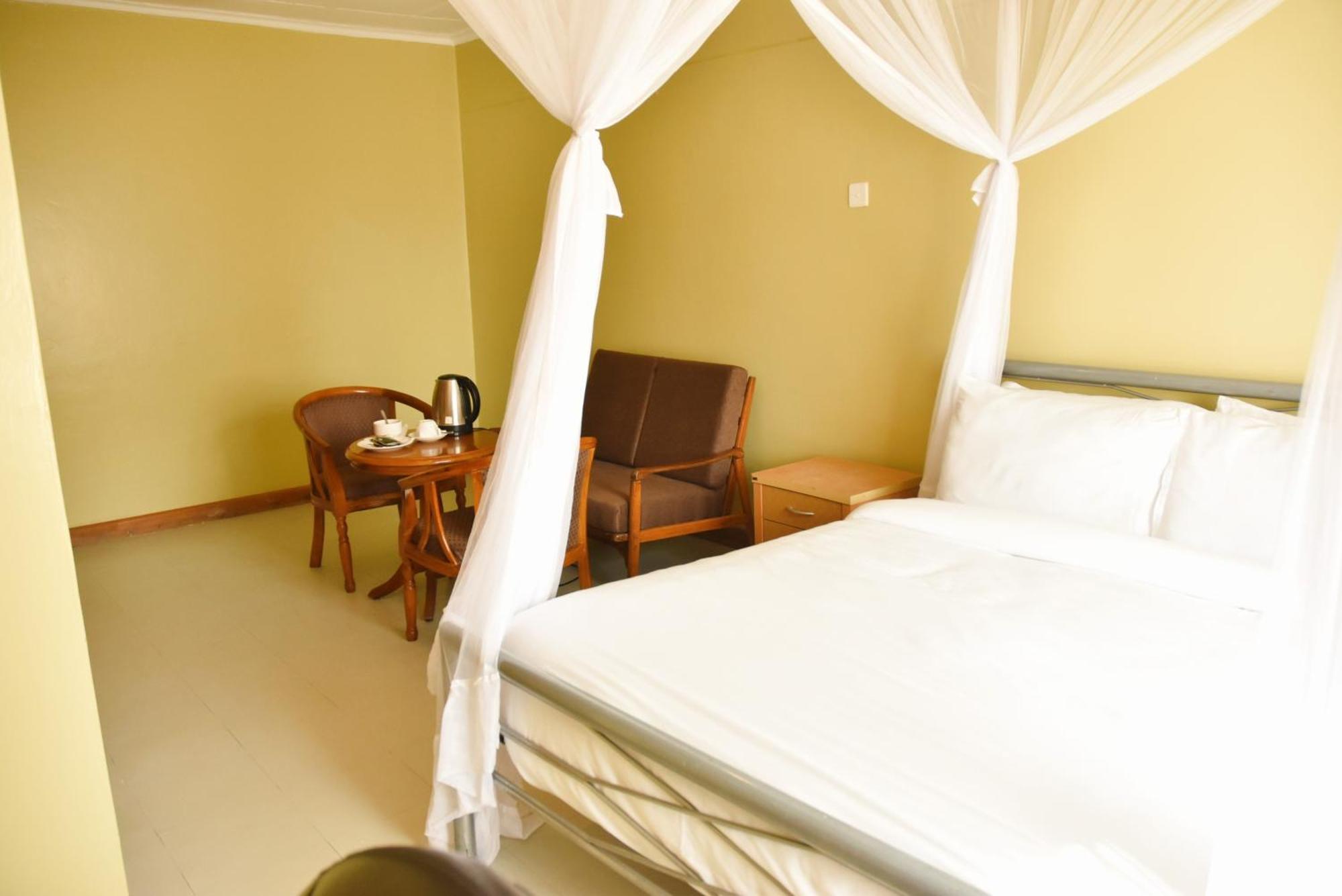 Wagon Wheel Hotel เอลโดเร็ท ภายนอก รูปภาพ